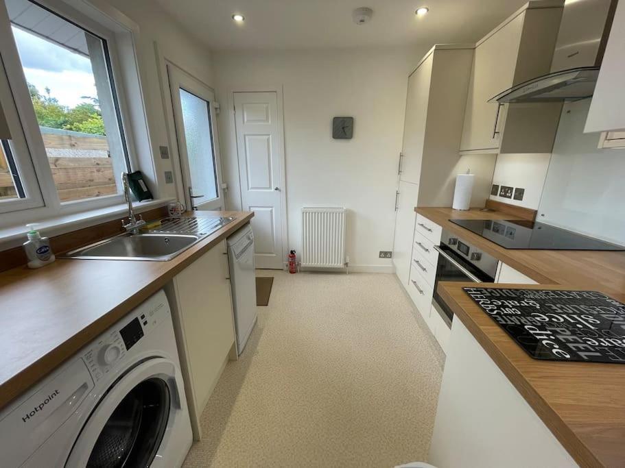 'Edgewood' - Detached Bungalow إينفيرنيس المظهر الخارجي الصورة